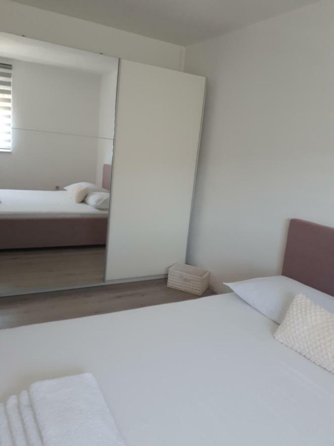 Apartment Jole 1 Trogir Exterior photo